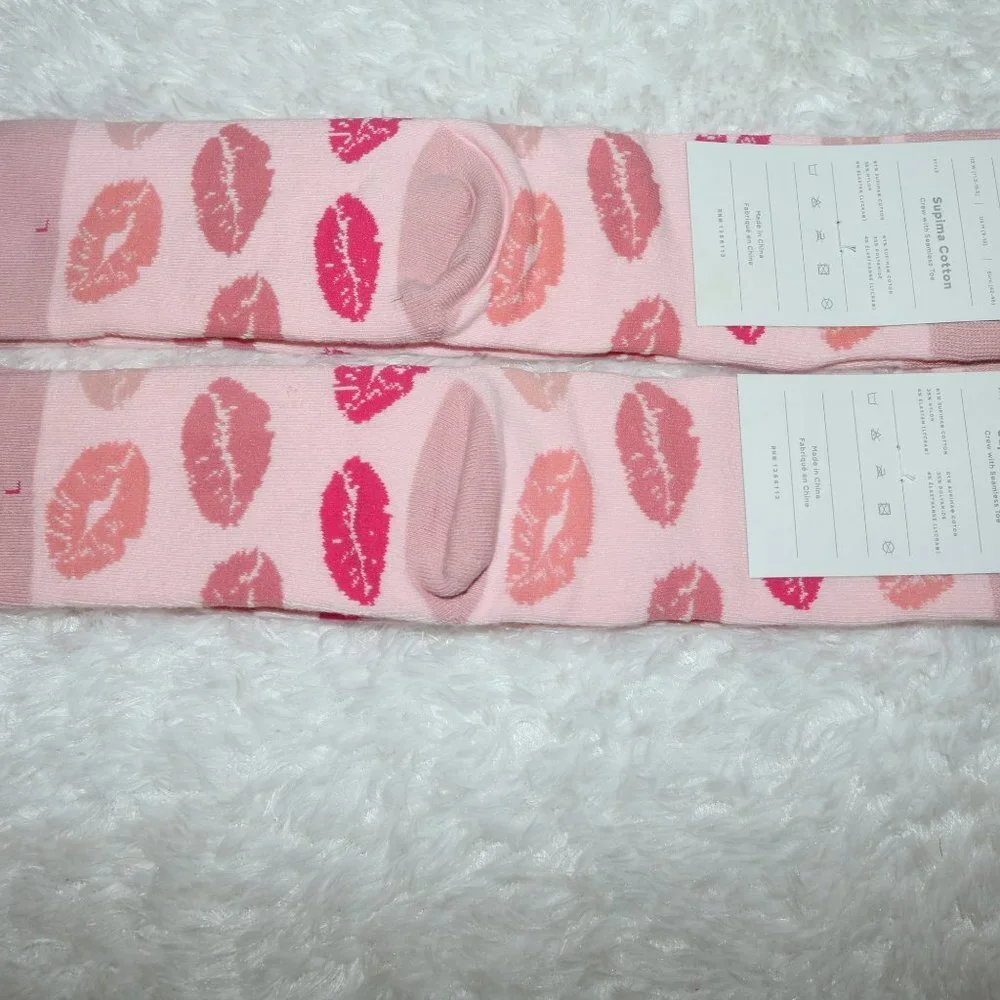 MeUndies Supima Cotton unisex hot lips crew socks size large
